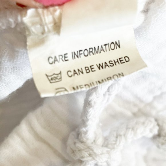 Girl's White Drawstring Shorts | Size: 4 - Picture 4 of 5